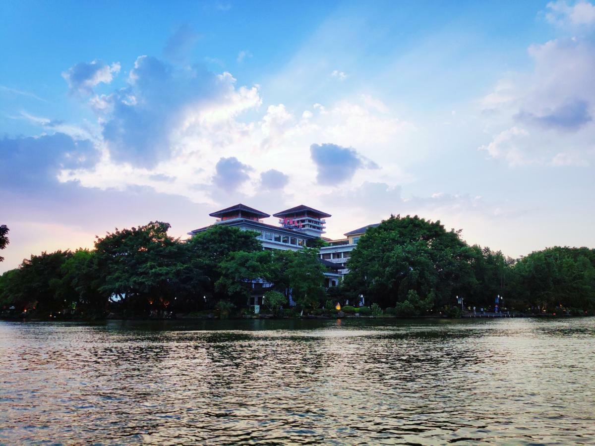 Guilin Ronghu Hotel Εξωτερικό φωτογραφία