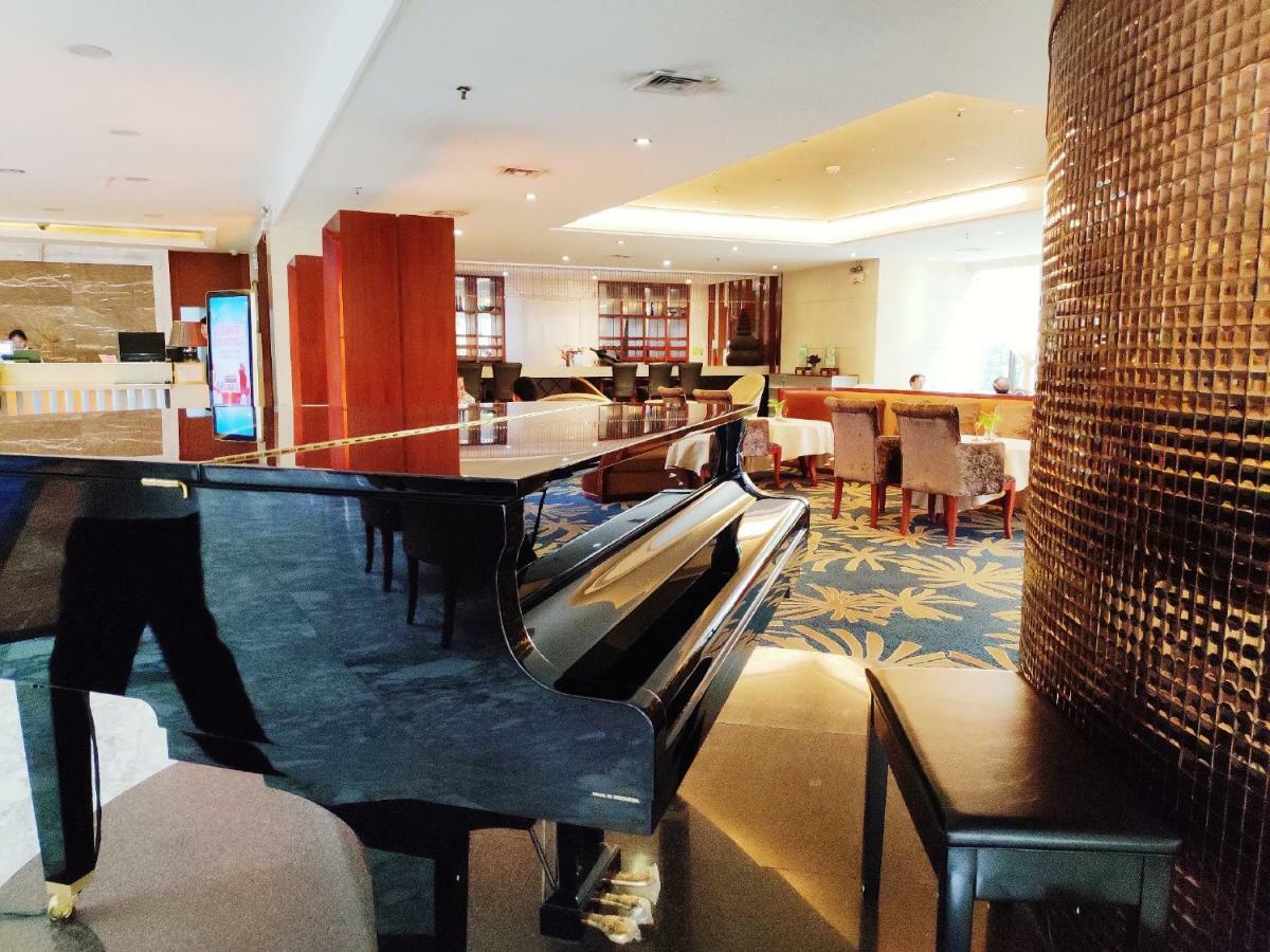 Guilin Ronghu Hotel Εξωτερικό φωτογραφία